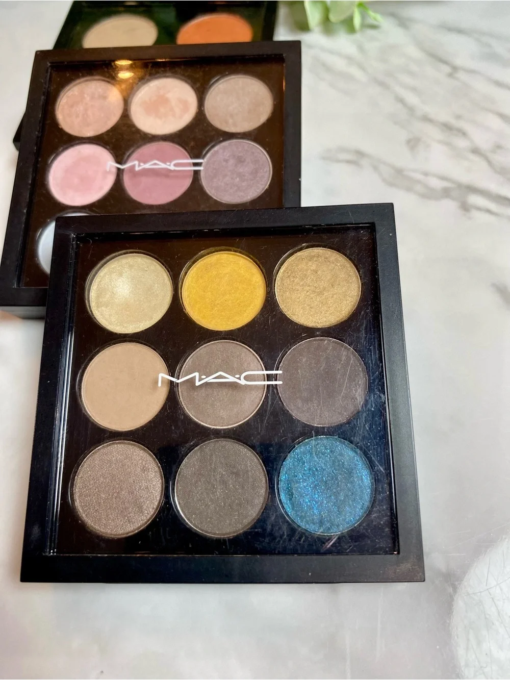 MAC Cosmetics Eyeshadow X9 Pallet (Shades Listed Below)